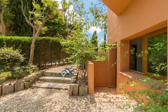 Image No.52-5 Bed Chalet for sale