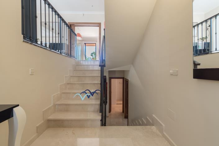 Image No.53-5 Bed Chalet for sale