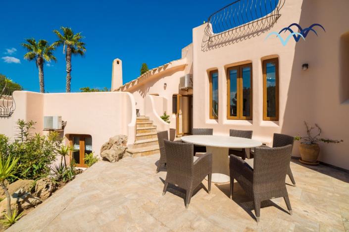 Image No.6-4 Bed Villa / Detached for sale