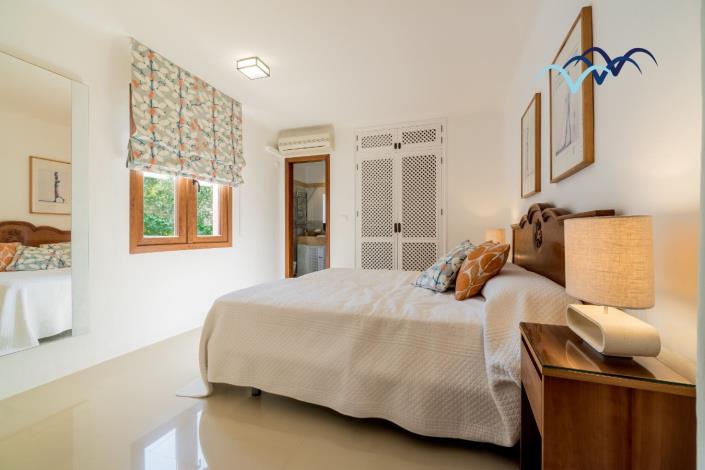 Image No.32-4 Bed Villa / Detached for sale