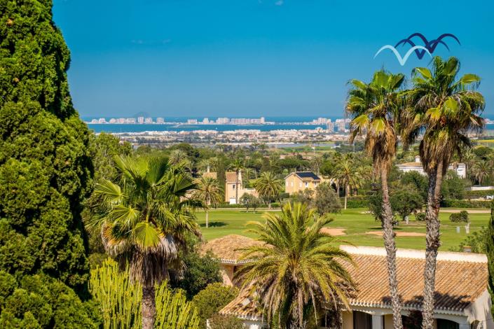 Image No.52-4 Bed Villa / Detached for sale