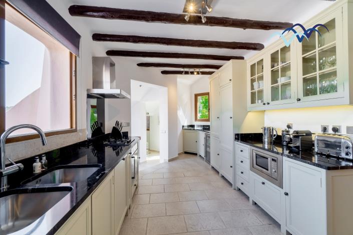 Image No.13-4 Bed Villa / Detached for sale