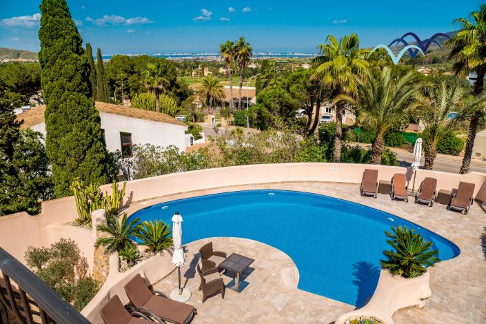 Image No.56-4 Bed Villa / Detached for sale