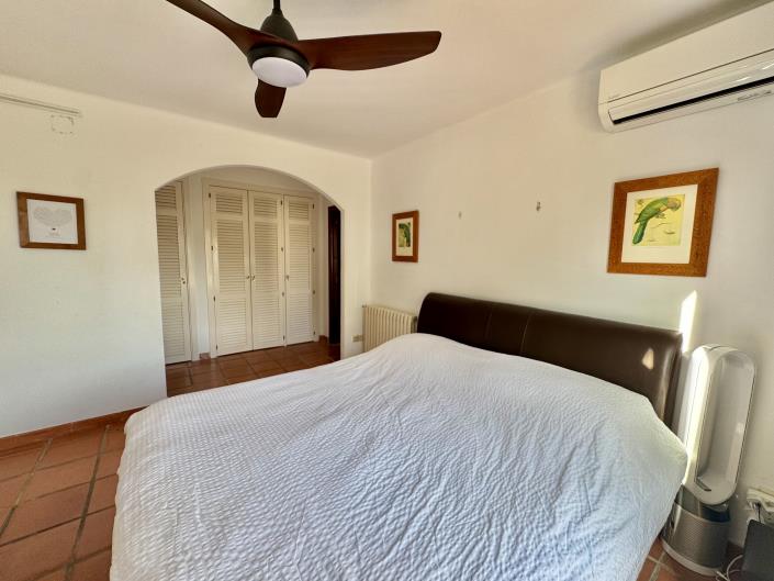 Image No.22-3 Bed Villa / Detached for sale