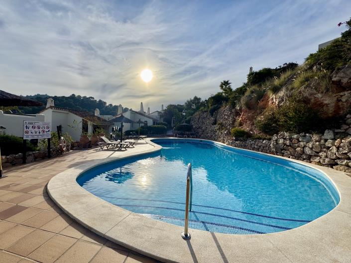 Image No.37-3 Bed Villa / Detached for sale