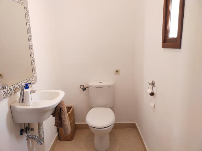 Image No.32-3 Bed Villa / Detached for sale