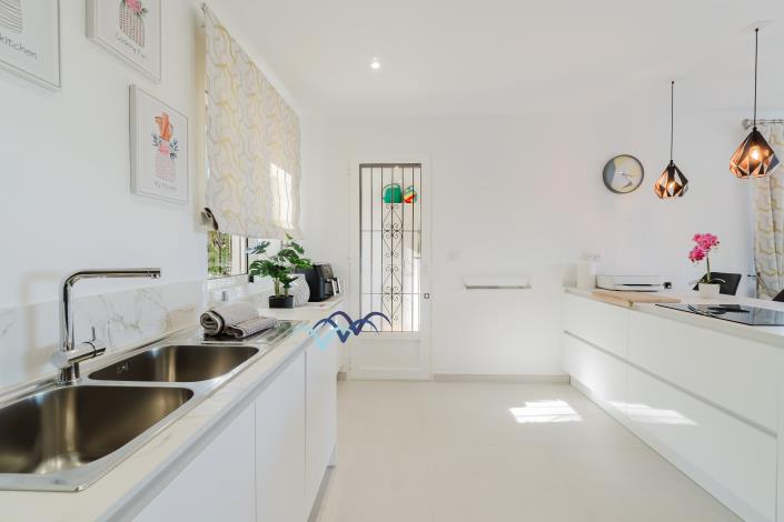 Image No.11-4 Bed Villa / Detached for sale