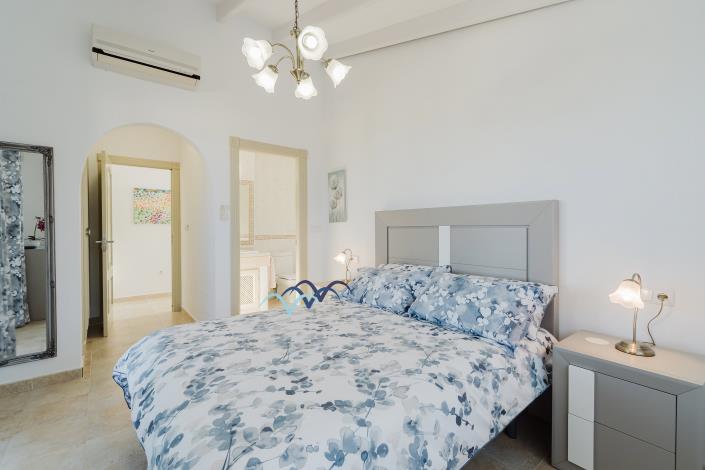 Image No.25-4 Bed Villa / Detached for sale