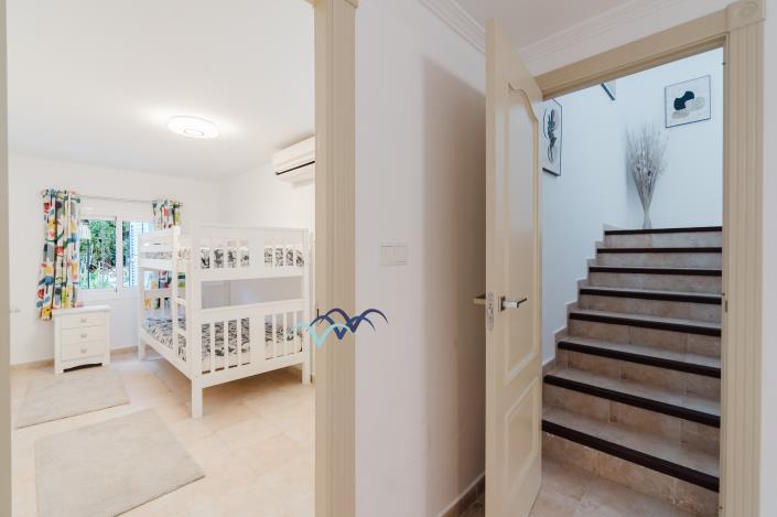 Image No.36-4 Bed Villa / Detached for sale