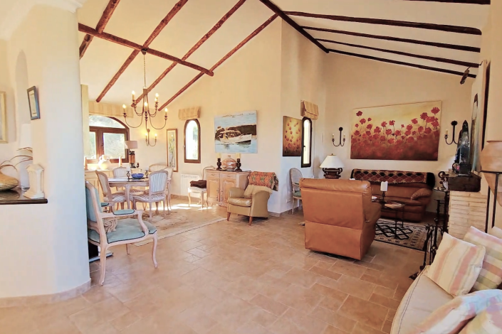 Image No.8-3 Bed Villa / Detached for sale