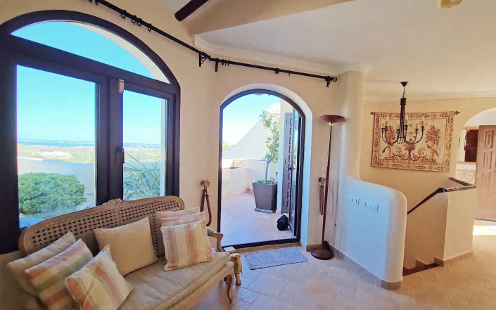 Image No.14-3 Bed Villa / Detached for sale