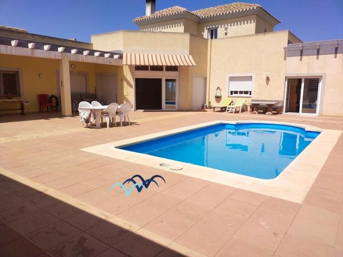 Image No.2-Villa / Détaché de 6 chambres à vendre à Los Belones