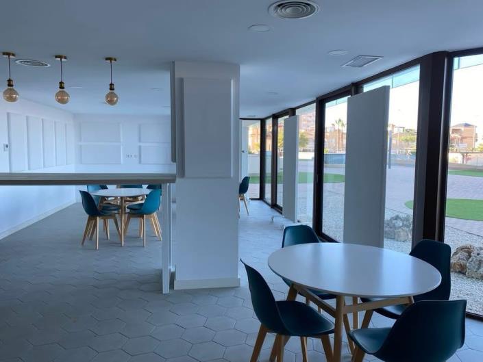 Image No.25-3 Bed Apartment for sale