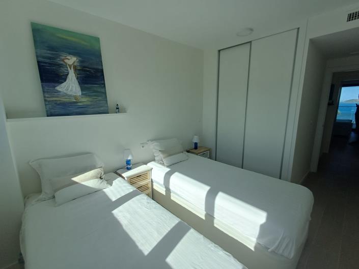 Image No.18-3 Bed Apartment for sale