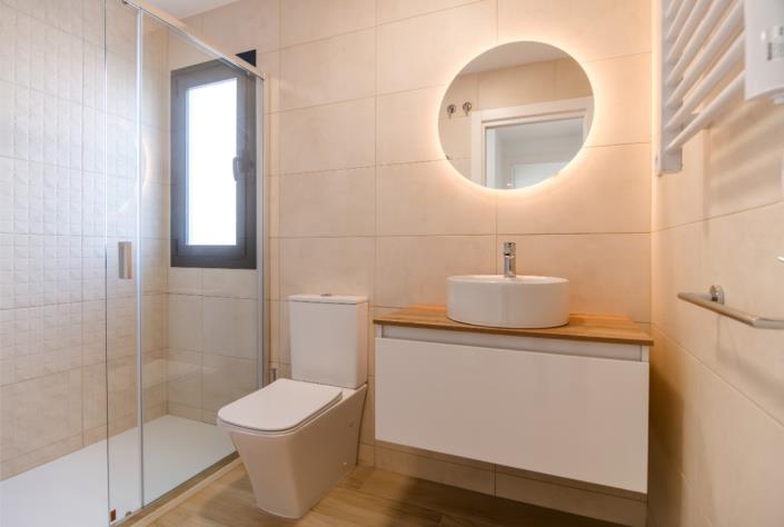 Image No.12-2 Bed Apartment for sale