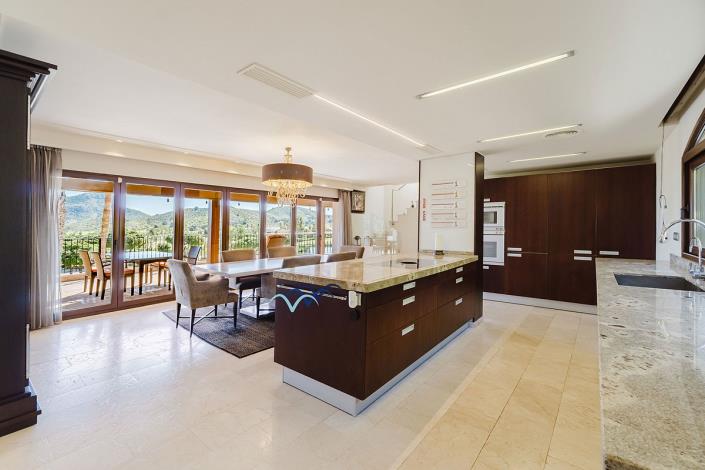 Image No.4-5 Bed Villa / Detached for sale