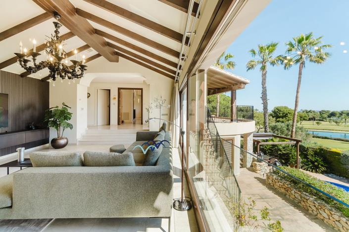 Image No.9-5 Bed Villa / Detached for sale