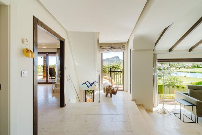 Image No.21-5 Bed Villa / Detached for sale