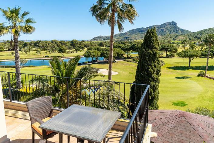 Image No.33-5 Bed Villa / Detached for sale