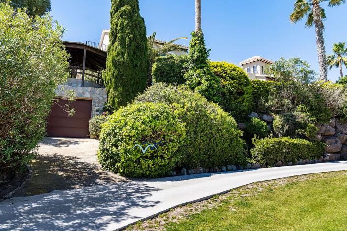 Image No.57-5 Bed Villa / Detached for sale