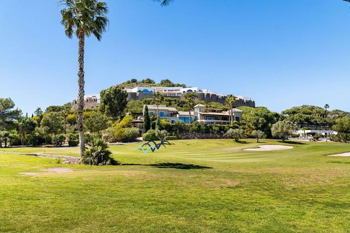 Image No.59-5 Bed Villa / Detached for sale