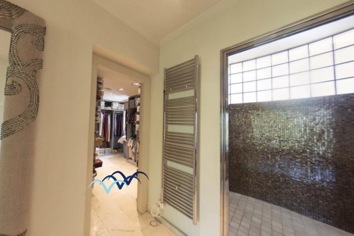 Image No.16-5 Bed Villa / Detached for sale