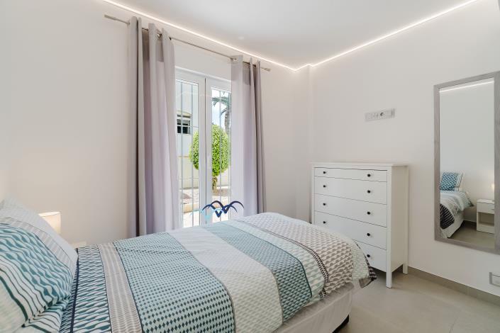 Image No.21-3 Bed Apartment for sale