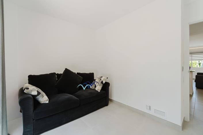 Image No.30-3 Bed Apartment for sale