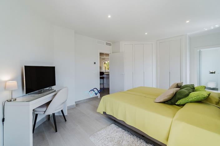 Image No.52-3 Bed Apartment for sale