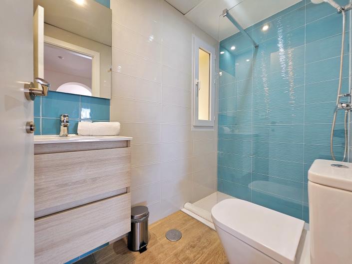 Image No.16-4 Bed Villa / Detached for sale