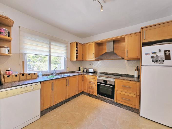 Image No.19-4 Bed Villa / Detached for sale