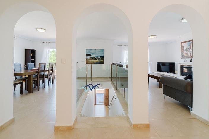 Image No.24-4 Bed Villa / Detached for sale