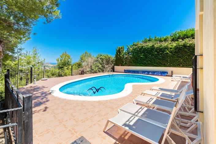 Image No.56-4 Bed Villa / Detached for sale