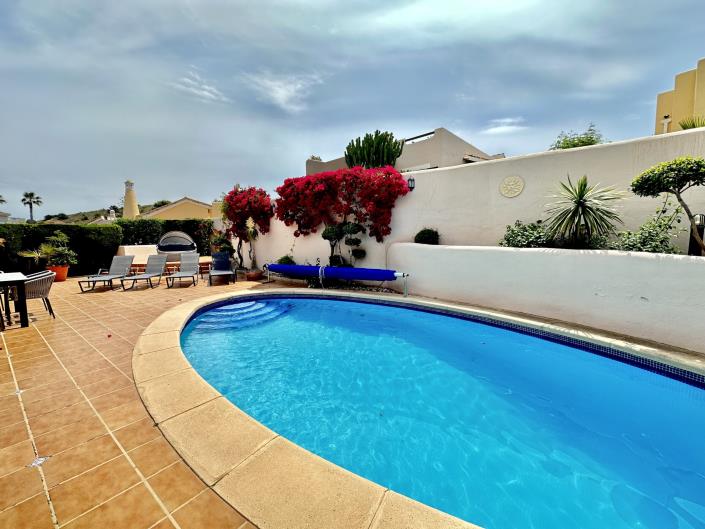 Image No.17-3 Bed Villa / Detached for sale