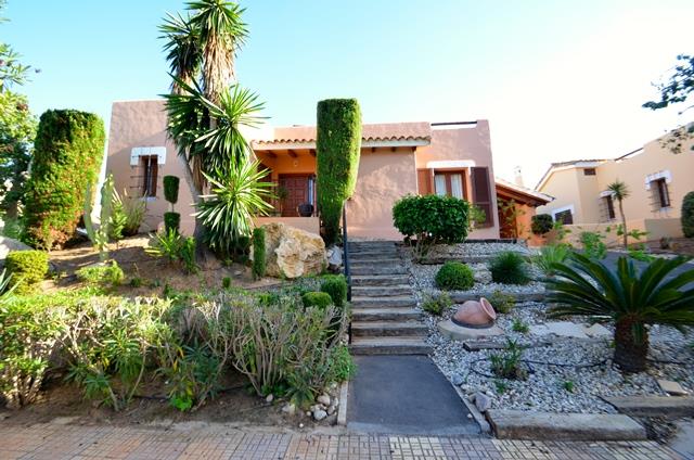 Image No.22-3 Bed Villa / Detached for sale