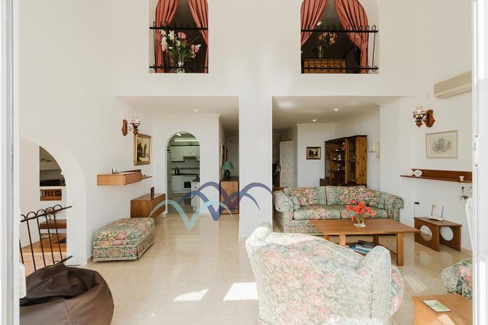 Image No.20-3 Bed Apartment for sale