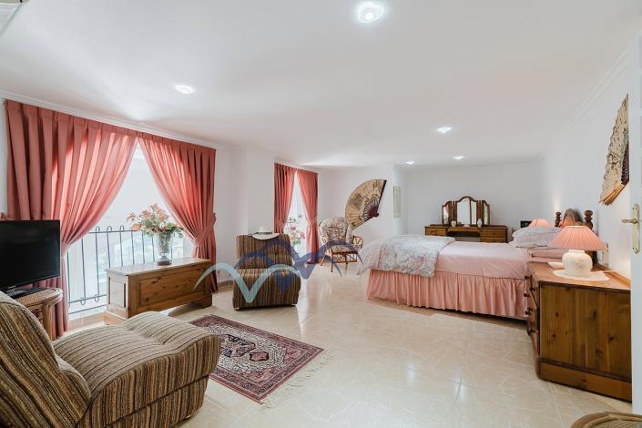 Image No.34-3 Bed Apartment for sale