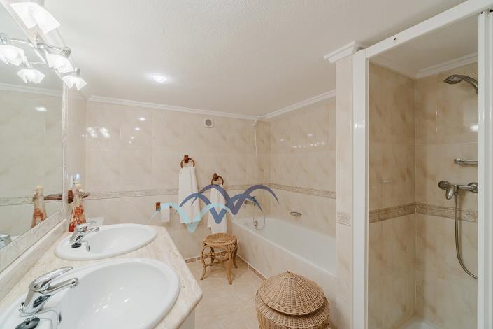 Image No.39-3 Bed Apartment for sale