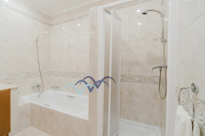 Image No.49-3 Bed Apartment for sale