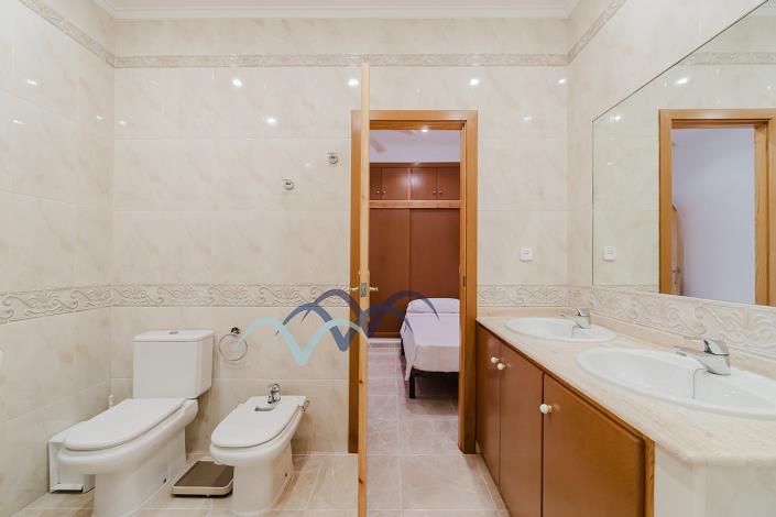 Image No.50-3 Bed Apartment for sale