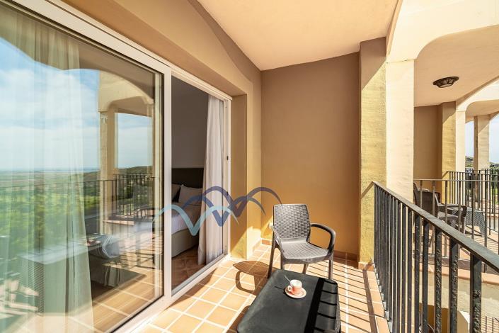 Image No.24-3 Bed Apartment for sale