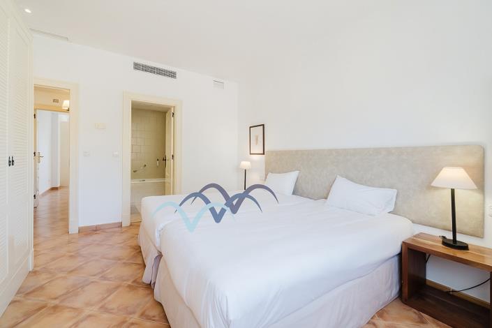 Image No.40-3 Bed Apartment for sale
