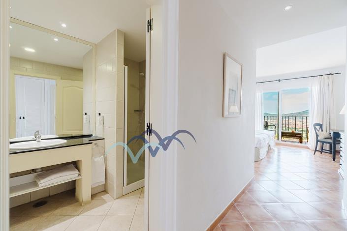 Image No.28-3 Bed Apartment for sale