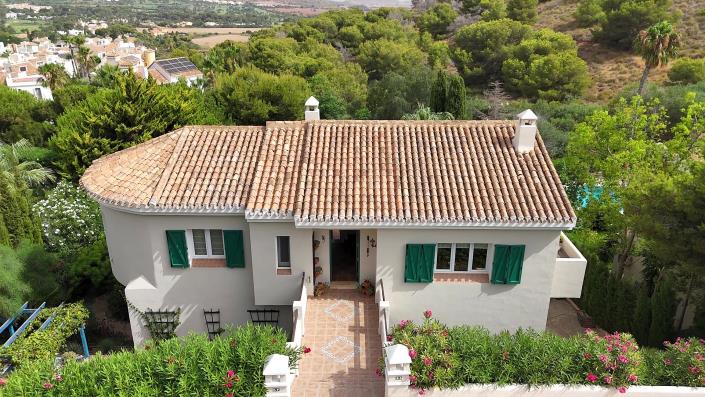Image No.38-4 Bed Villa / Detached for sale
