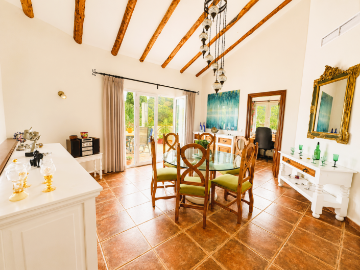 Image No.6-4 Bed Villa / Detached for sale