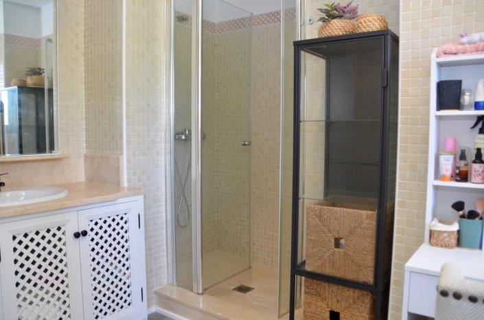 Image No.22-3 Bed Apartment for sale