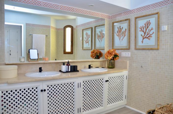 Image No.15-3 Bed Apartment for sale