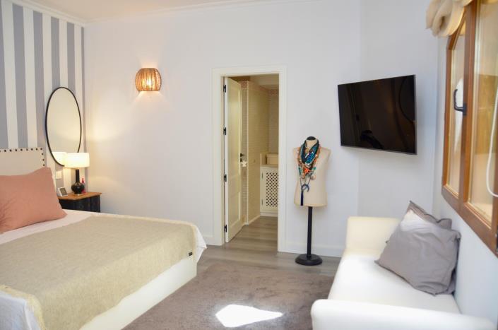 Image No.17-3 Bed Apartment for sale