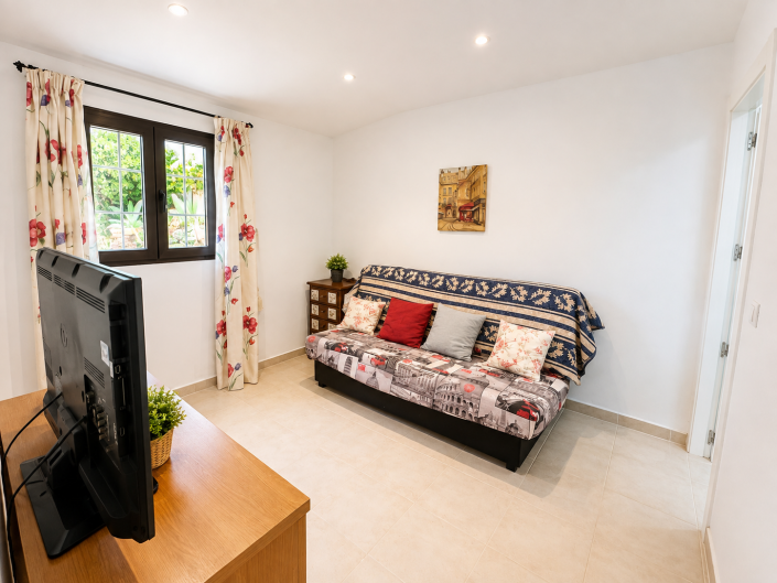 Image No.9-2 Bed Bungalow for sale