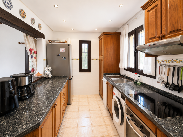Image No.12-2 Bed Bungalow for sale